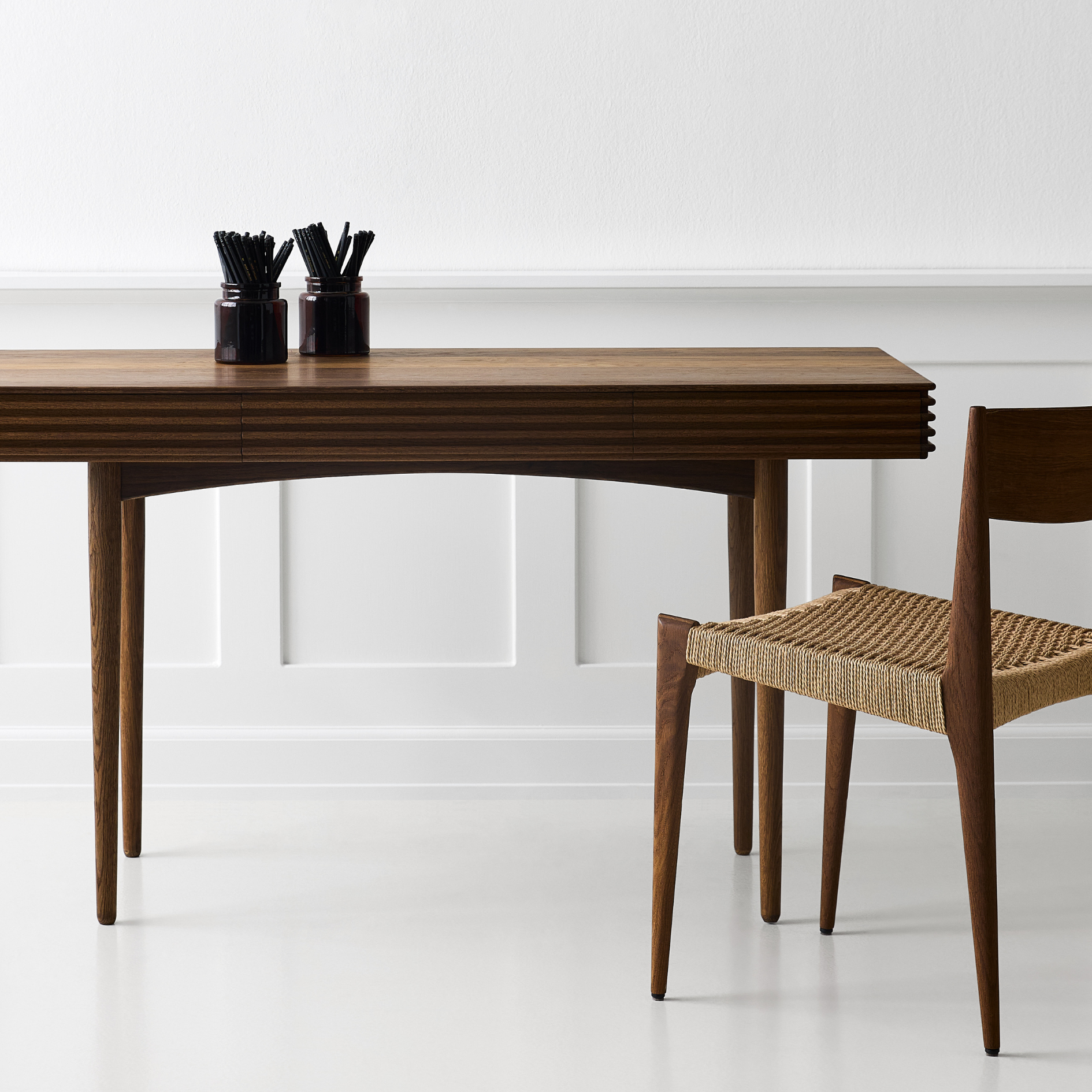 Groove Desk